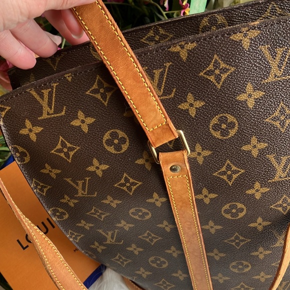 $3,000 Louis Vuitton Babylone tote. Authenticated twice! - Picture 10 of 17